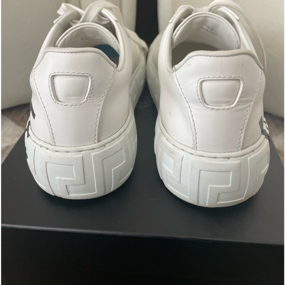 Versace, Men’s Logo Leather - Picture 8 of 11